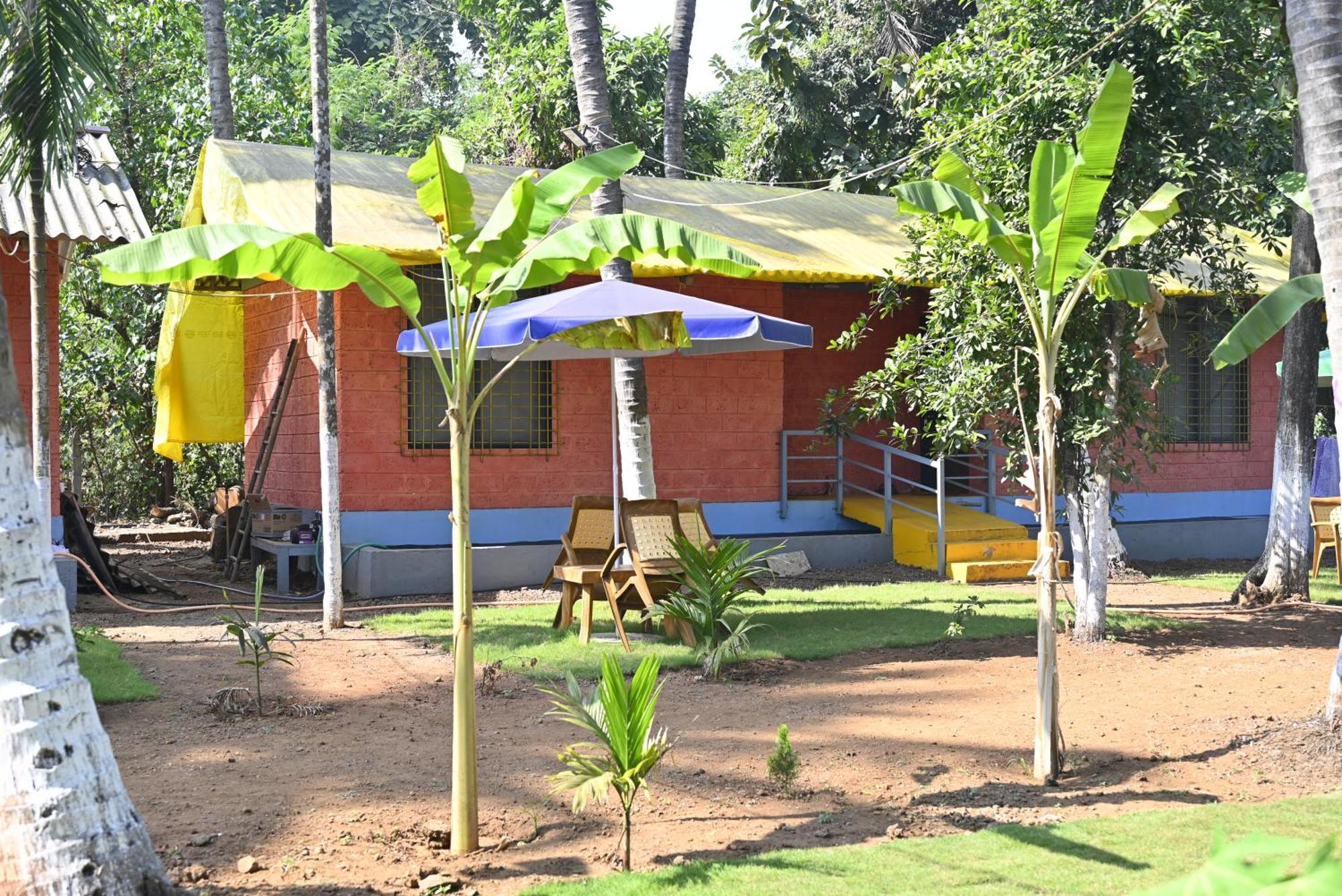 Hotel Amee'S Retreat à Diveāgar Extérieur photo